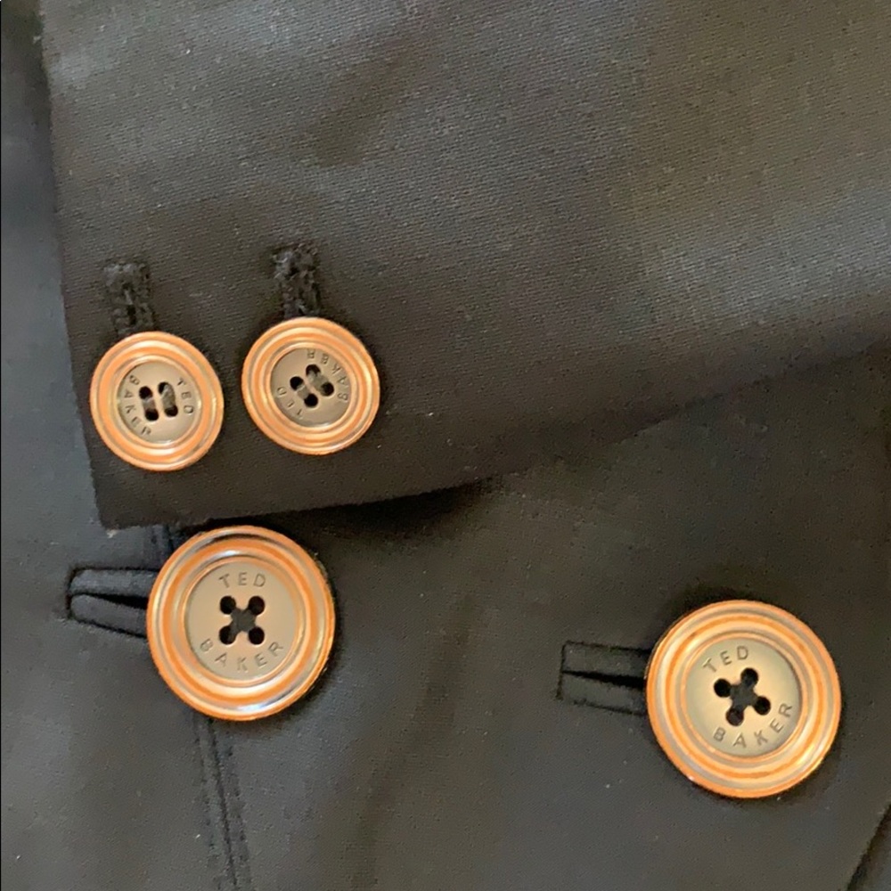 SOLD❌Ted Baker Gold Button Blazer - Picture 3 of 8